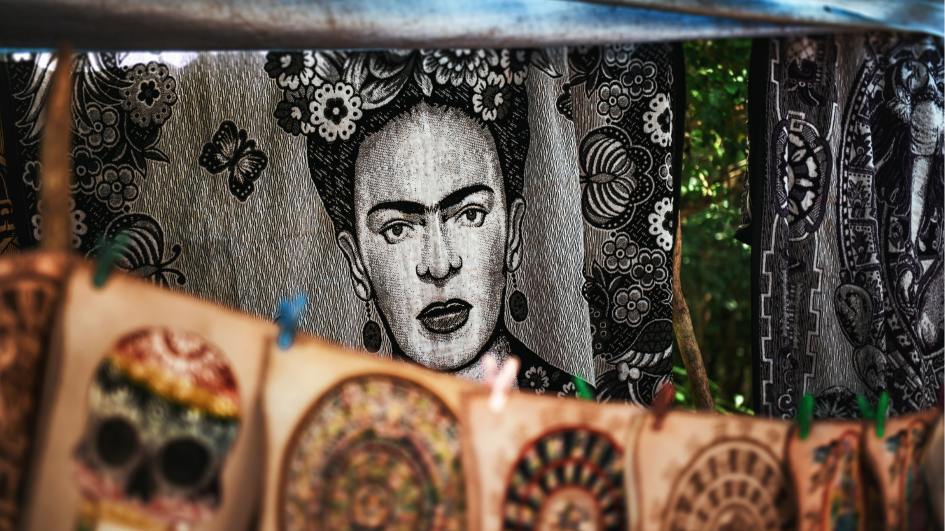 Frida Kahlo Street Art