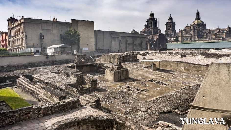 Templo Mayor: Exploring the Aztec's Sacred Center